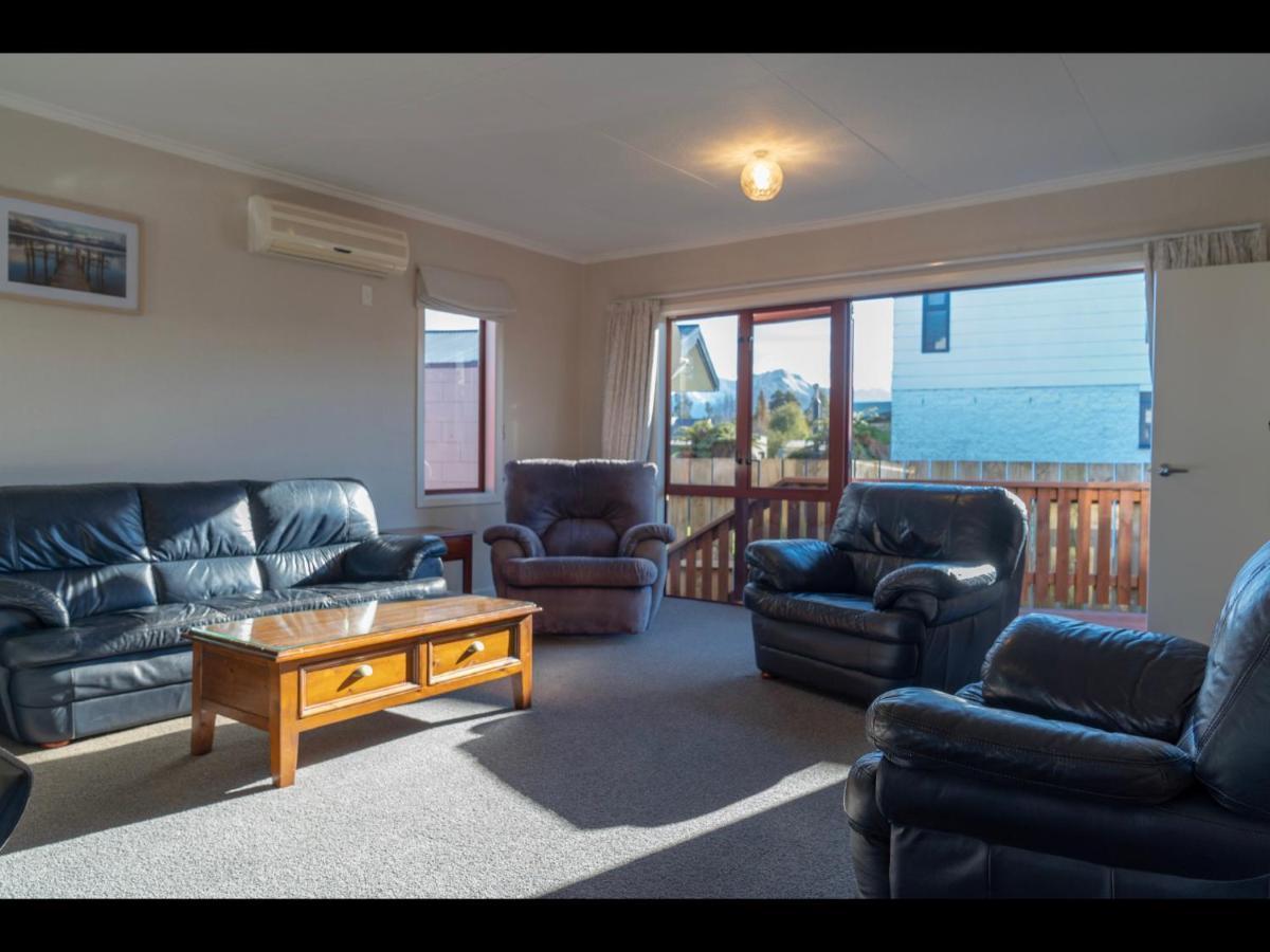 Te Anau Holiday Home - Free Wifi - Free Bikes & Kayaks - Short Walk To Lake & Town - Top Views Ngoại thất bức ảnh