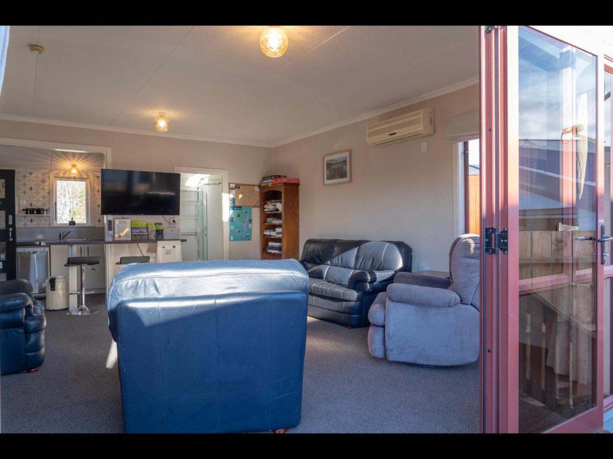 Te Anau Holiday Home - Free Wifi - Free Bikes & Kayaks - Short Walk To Lake & Town - Top Views Ngoại thất bức ảnh